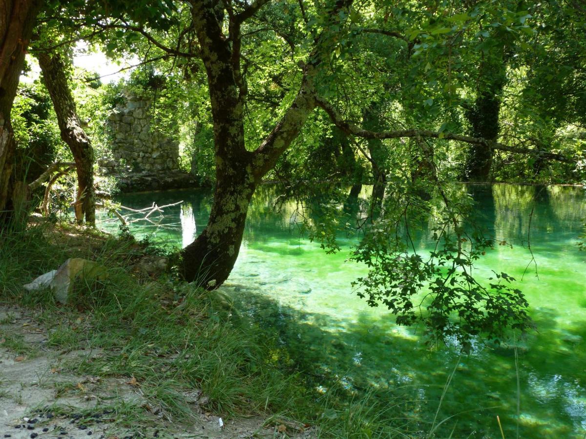 Le Rocher De Sampzon Екстер'єр фото